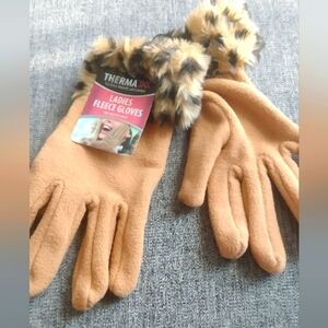 ThermaX Ladies Fleece Gloves __New